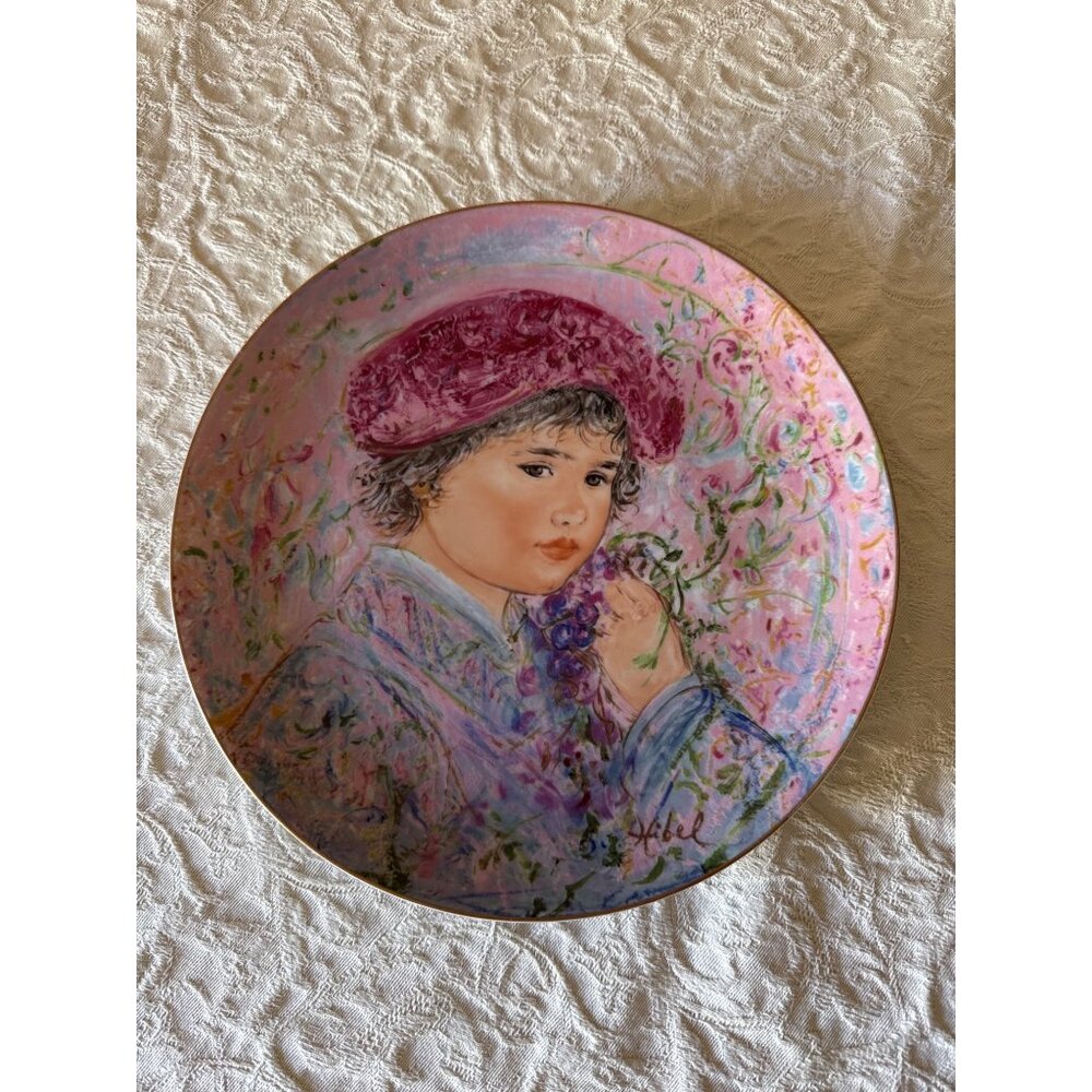 Edna Hibel "Le Marquis Maurice Pierre" Limited Edition Decorative Plate 6094/127